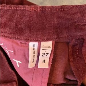 LOFT Pants - LOFT Modern Skinny Burgundy Cords LOFT Pants - LOFT Modern Skinny Burgundy Cords